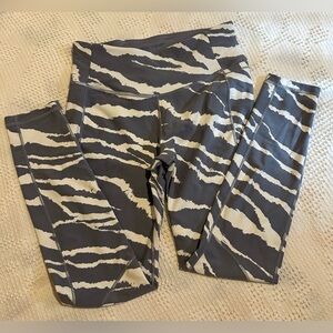 Calia Zebra Gray/White Zebra Print Leggings Small